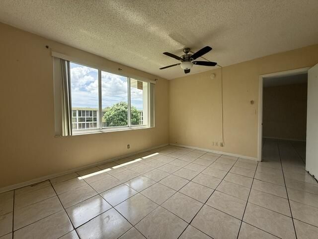 6005 Del Lago Circle, Unit 305, Sunrise, FL 33313 Photo