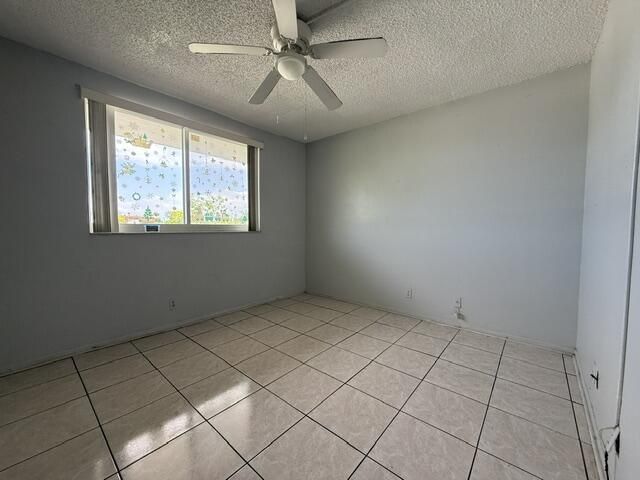 6005 Del Lago Circle, Unit 305, Sunrise, FL 33313 Photo
