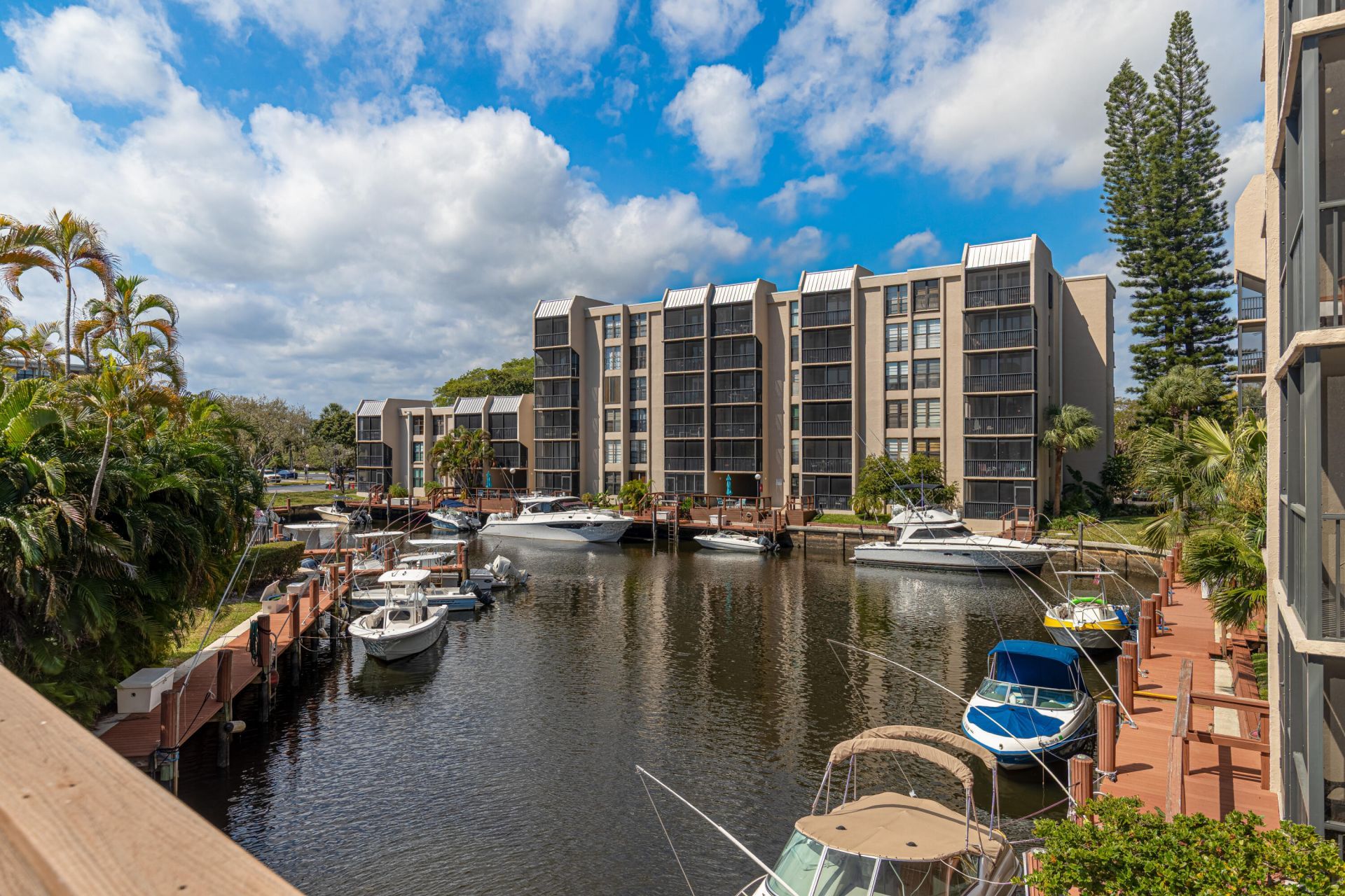 6 Royal Palm Way, Unit 211, Boca Raton, FL 33432 Photo