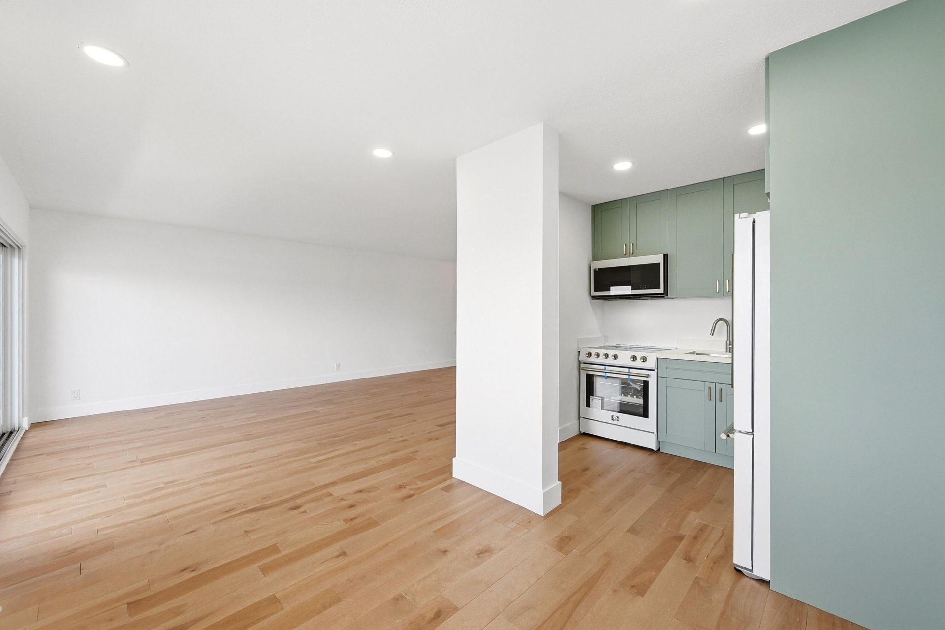1201 S Riverside Drive, Unit 306, Pompano Beach, FL 33062 Photo