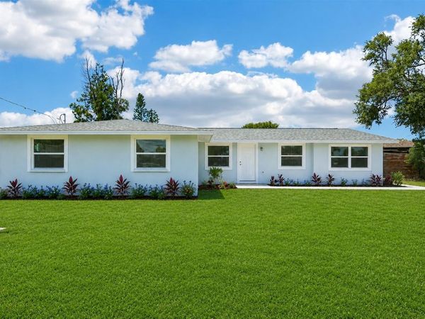 802 WHITE HERON BOULEVARD, RUSKIN, FL 33570