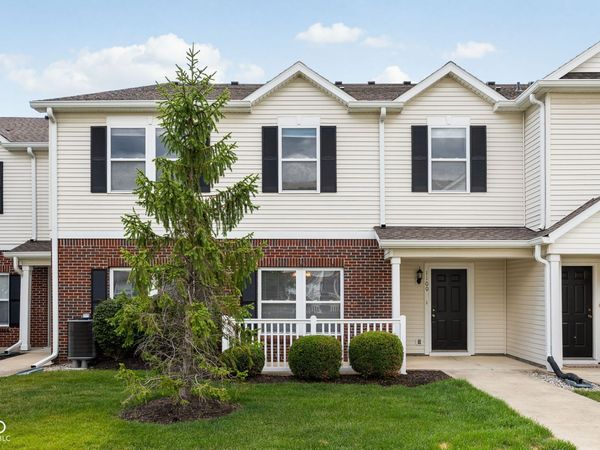 12175 Bubbling Brook Drive , UNIT 1100, Fishers, IN 46038
