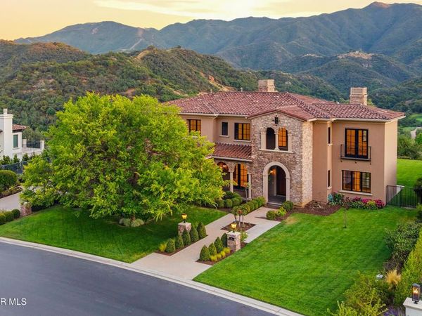 82 Queens Garden Drive, Westlake Village, CA 91361