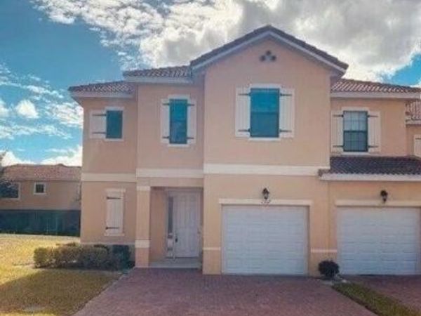 1367 Pacific Road , Poinciana, FL 34759