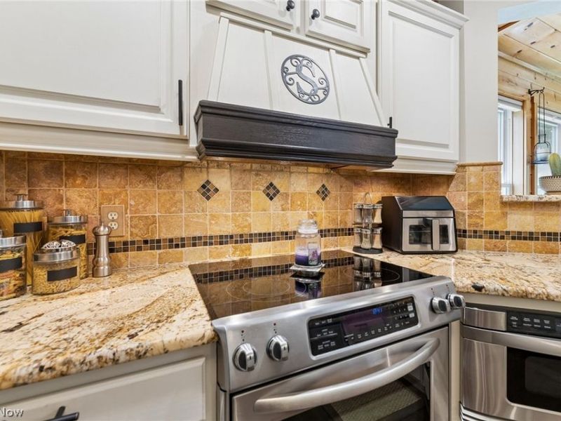 3842 Kippford Circle NW, Uniontown, OH 44685 Photo 20