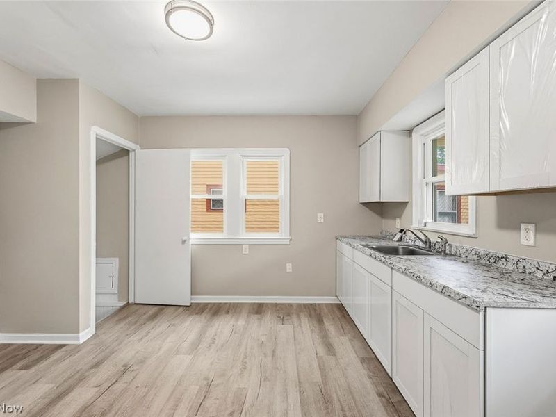 13405 Thornhurst, Garfield Heights, OH 44105 Photo 11