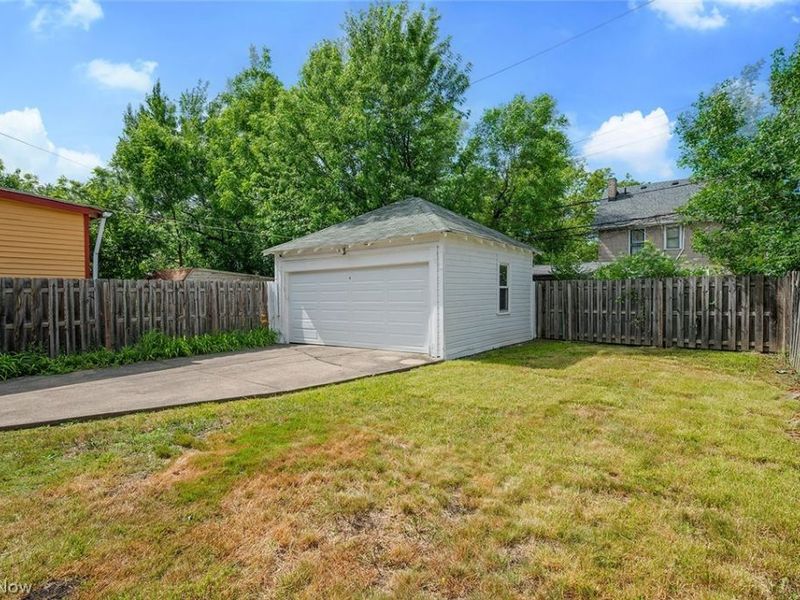 13405 Thornhurst, Garfield Heights, OH 44105 Photo 23