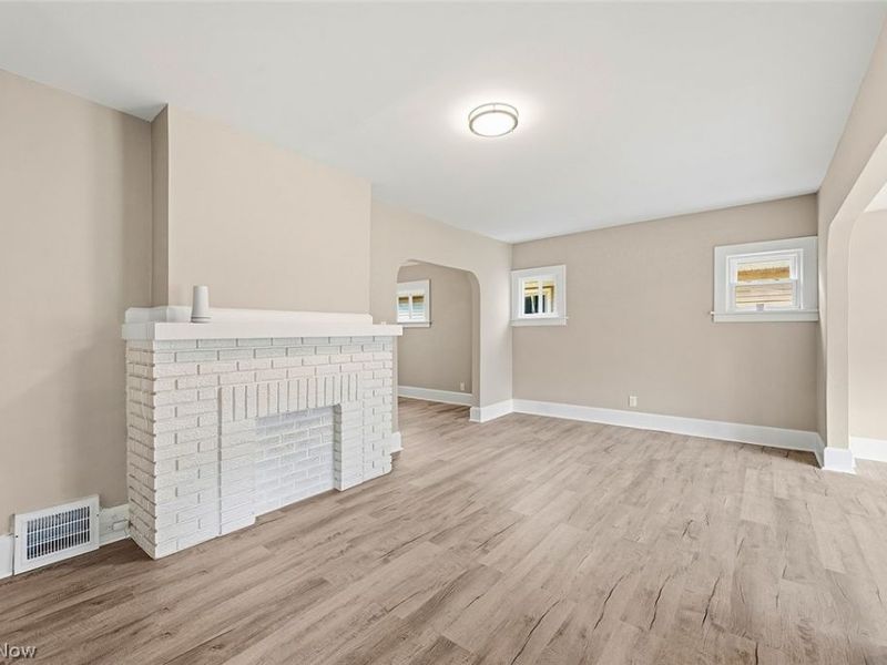 13405 Thornhurst, Garfield Heights, OH 44105 Photo 3