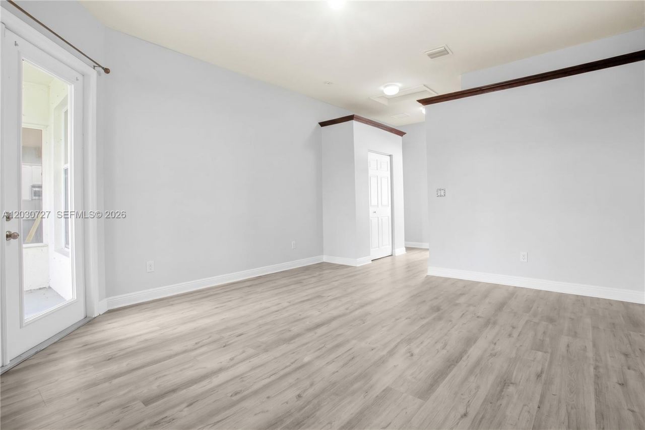 19548 S Whitewater Ave, Weston, FL 33332 Photo