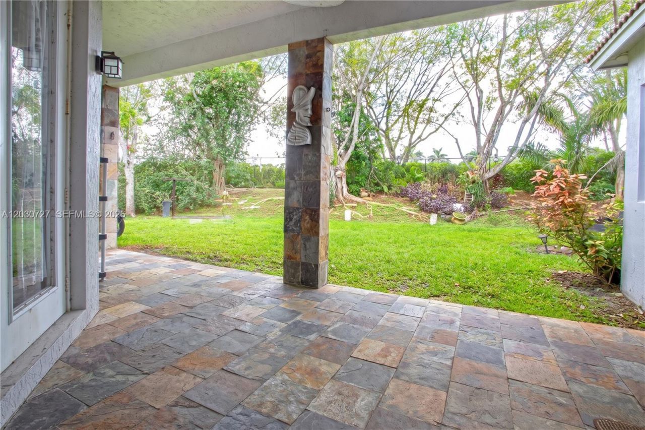 19548 S Whitewater Ave, Weston, FL 33332 Photo