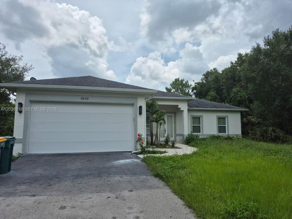 3642 32ND AVE SE, Naples, FL 34117