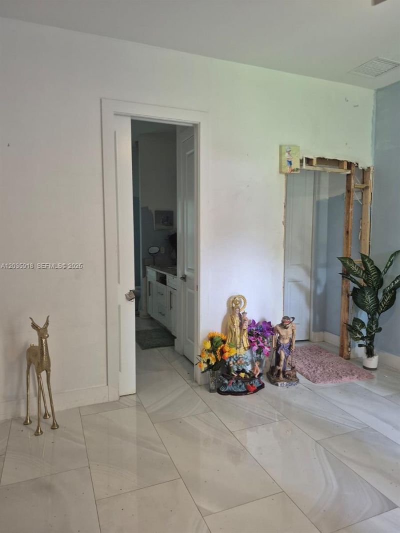 3642 32nd Ave Se, Naples, FL 34117 Photo