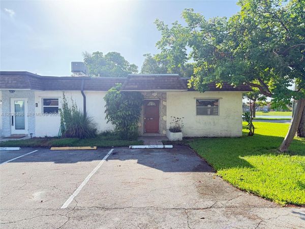 417 SW Natura Ave , Unit A, Deerfield Beach, FL 33441
