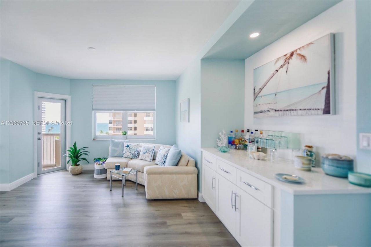 1985 S Ocean Dr, Unit 8P, Hallandale Beach, FL 33009 Photo