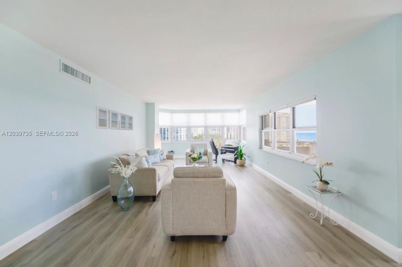 1985 S Ocean Dr, Unit 8P, Hallandale Beach, FL 33009 Photo