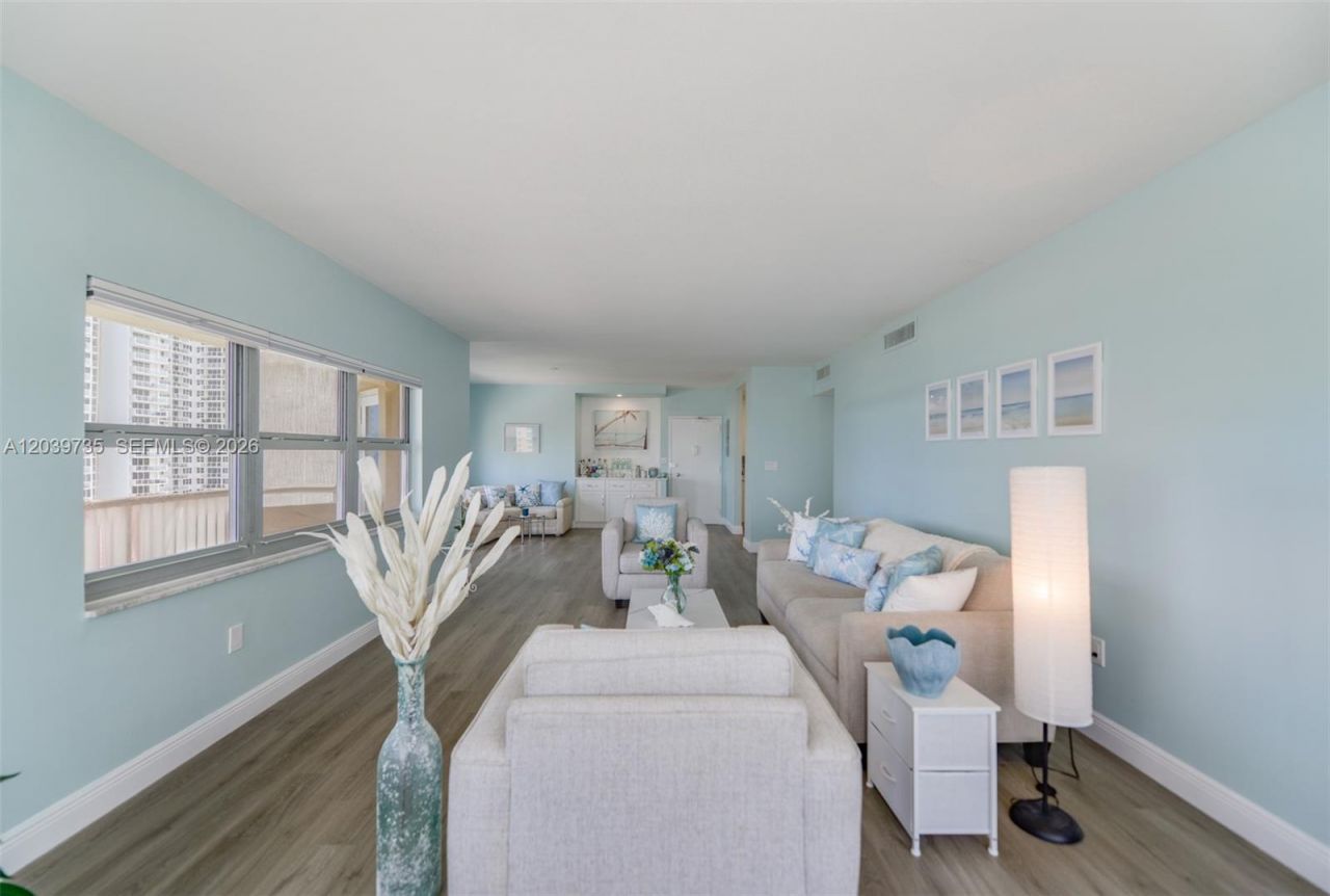 1985 S Ocean Dr, Unit 8P, Hallandale Beach, FL 33009 Photo