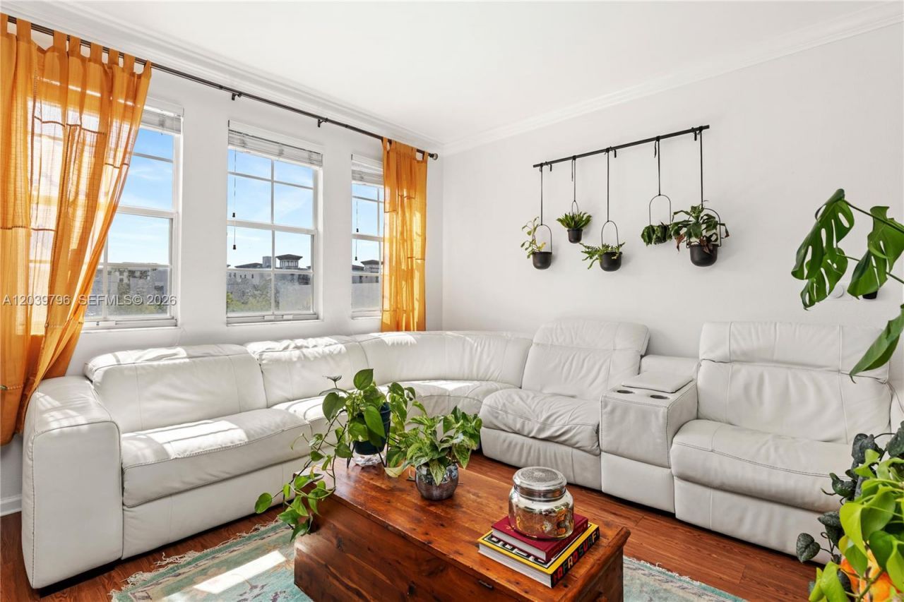 533 NE 3rd Ave, Unit 503, Fort Lauderdale, FL 33301 Photo