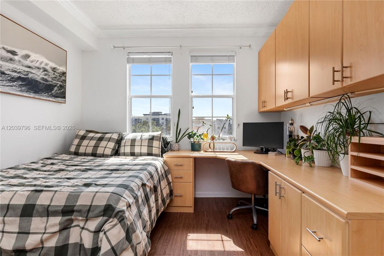 533 NE 3rd Ave, Unit 503, Fort Lauderdale, FL 33301 Photo