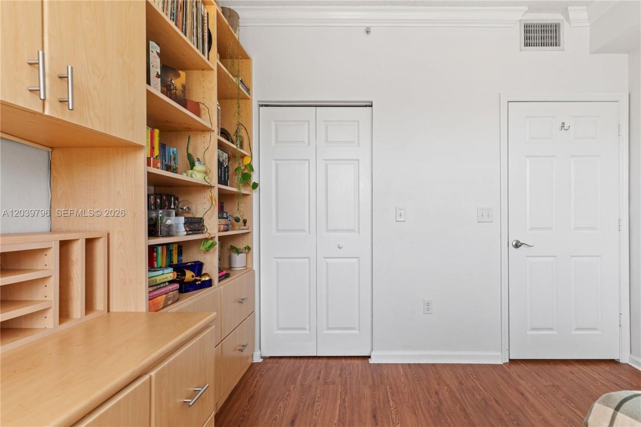 533 NE 3rd Ave, Unit 503, Fort Lauderdale, FL 33301 Photo