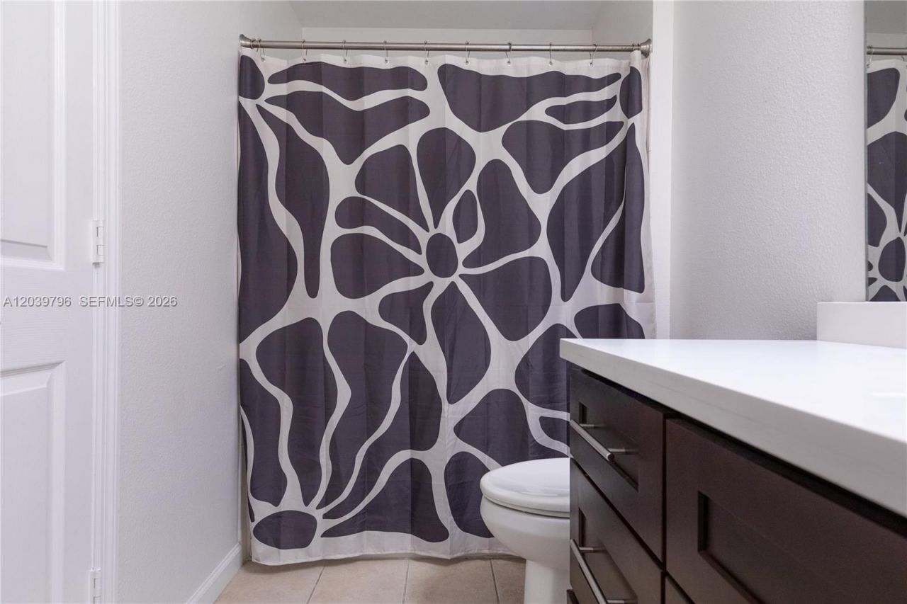 533 NE 3rd Ave, Unit 503, Fort Lauderdale, FL 33301 Photo