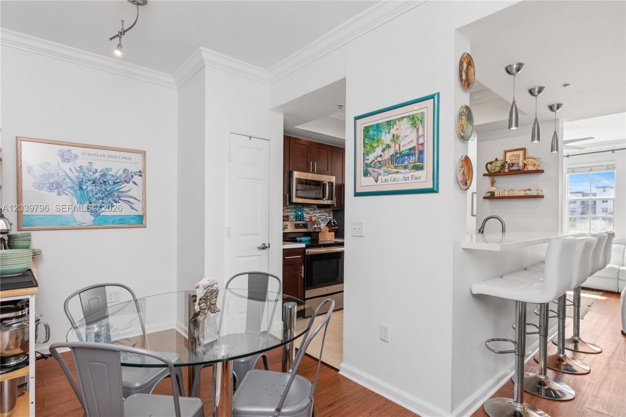 533 NE 3rd Ave, Unit 503, Fort Lauderdale, FL 33301 Photo
