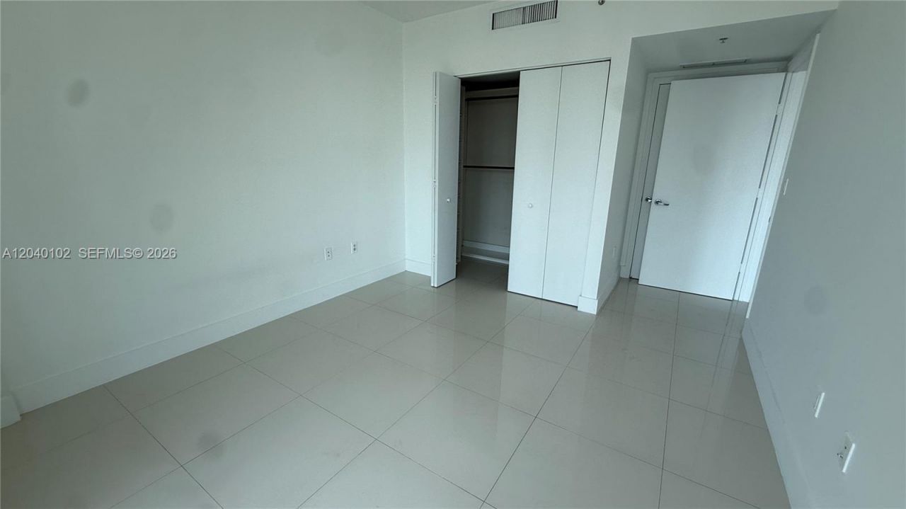 92 SW 3 Street , Unit 3311, Miami, FL 33130 Photo