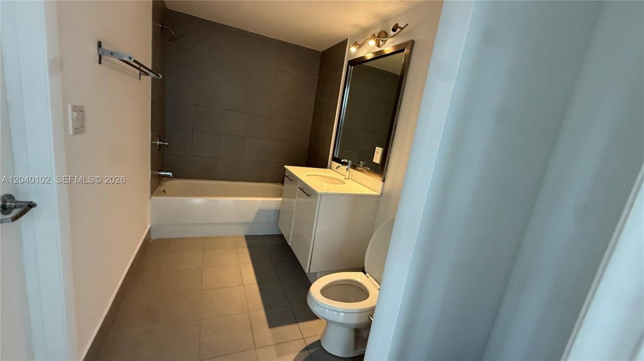 92 SW 3 Street , Unit 3311, Miami, FL 33130 Photo