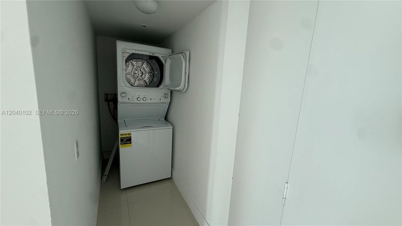 92 SW 3 Street , Unit 3311, Miami, FL 33130 Photo