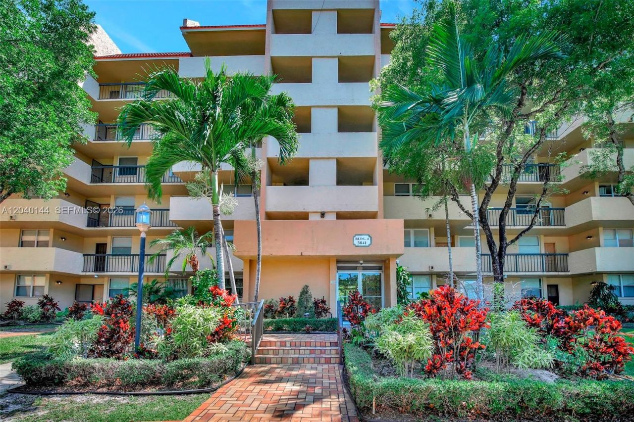 3841 Environ Blvd , Unit 629, Lauderhill, FL 33319 Photo