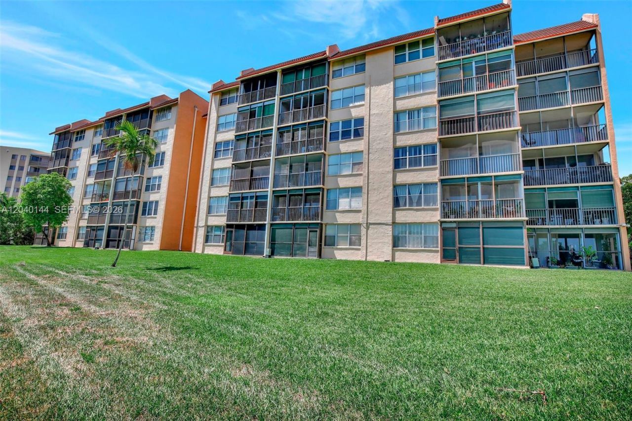 3841 Environ Blvd , Unit 629, Lauderhill, FL 33319 Photo