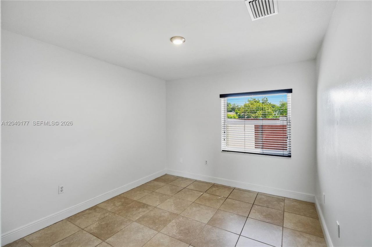 5113 SW 138th Ave Cir, Miami, FL 33175 Photo