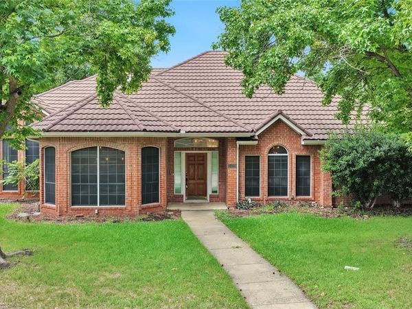 1409 Nettleton Drive , DeSoto, TX 75115