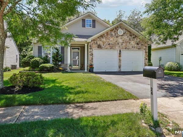 24 Morning Glory Court, BRICK, NJ 08724