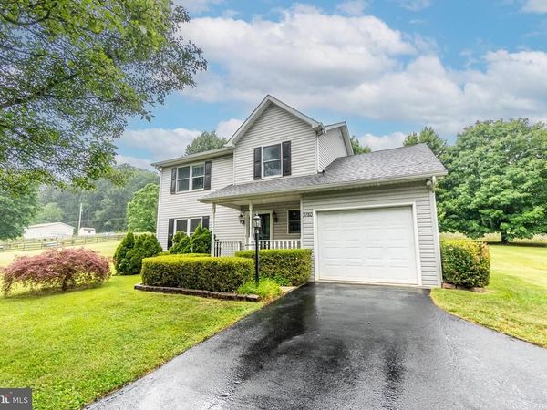 3760 STICKS ROAD, GLEN ROCK, PA 17327