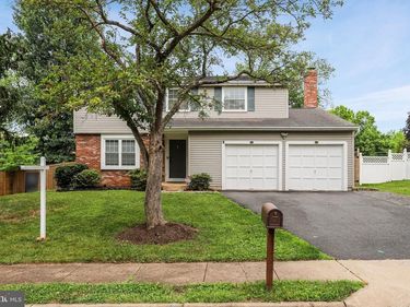 105 APPLETREE DRIVE NE, LEESBURG, VA 20176