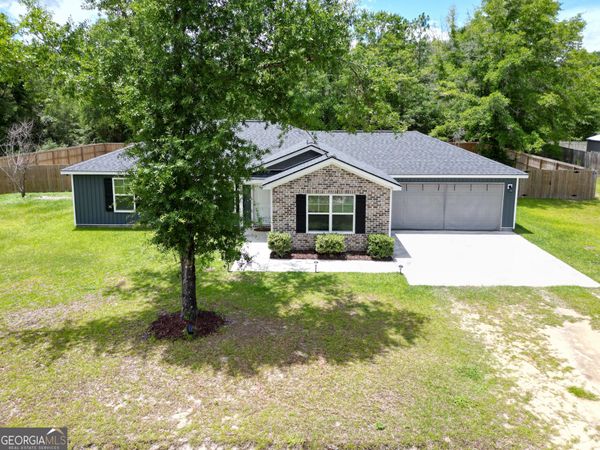 449 Linden Drive, Jesup, GA 31545