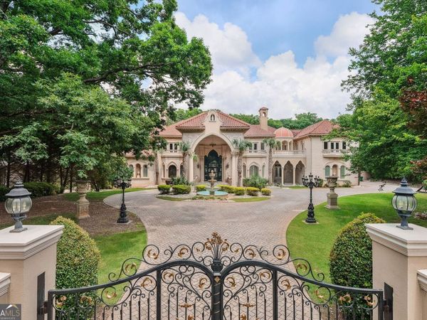 4561 Northside Drive NW, Sandy Springs, GA 30327