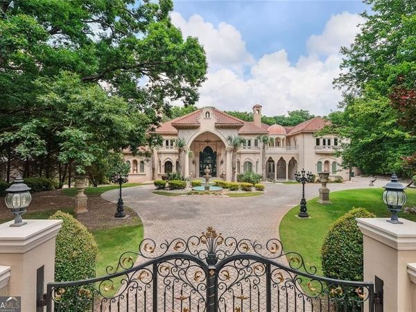 4561 Northside Drive NW, Sandy Springs, GA 30327