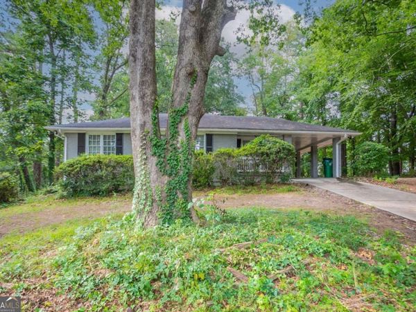 4696 Rockbridge Road, Stone Mountain, GA 30083