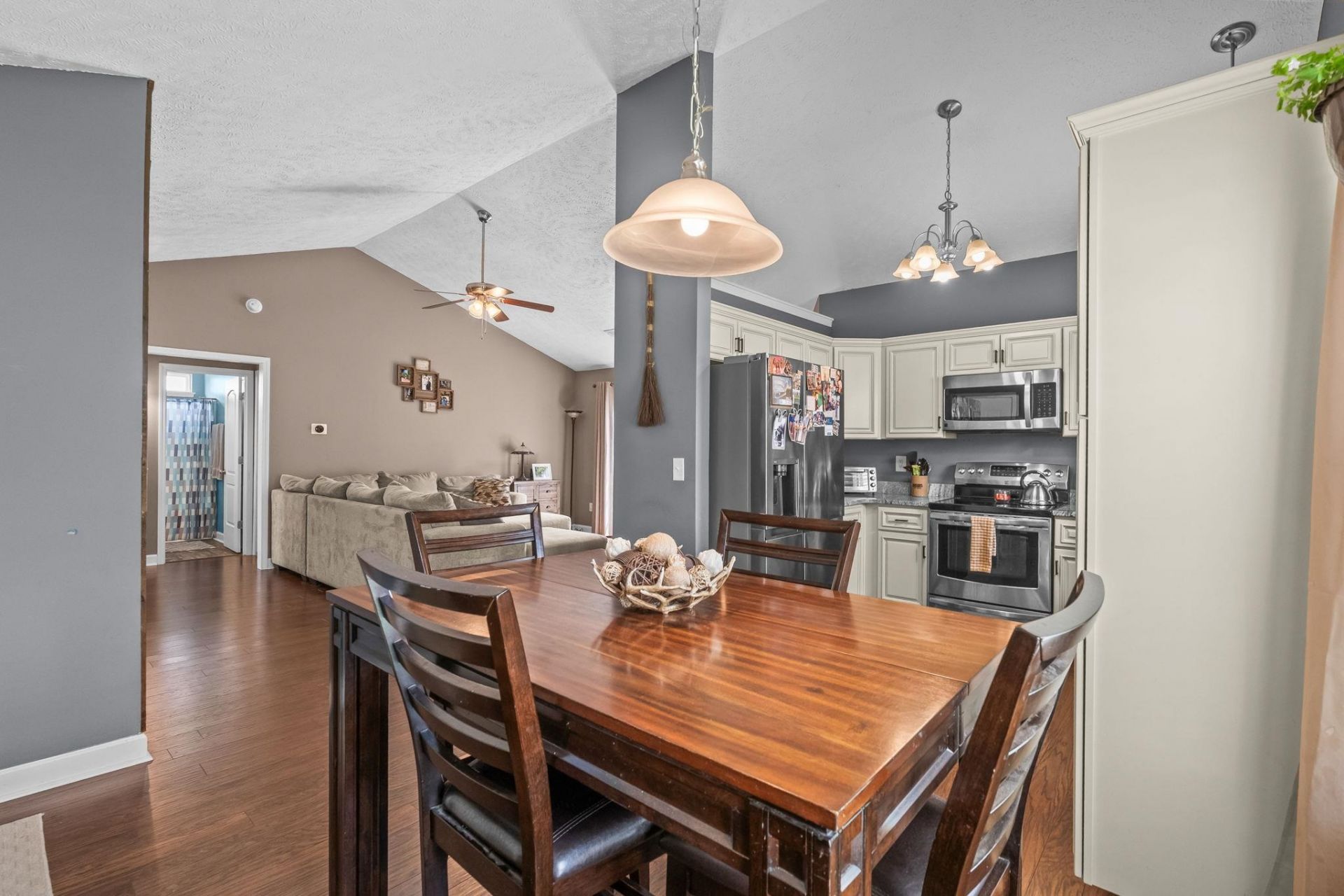 143 Heath Dr. Photo 11