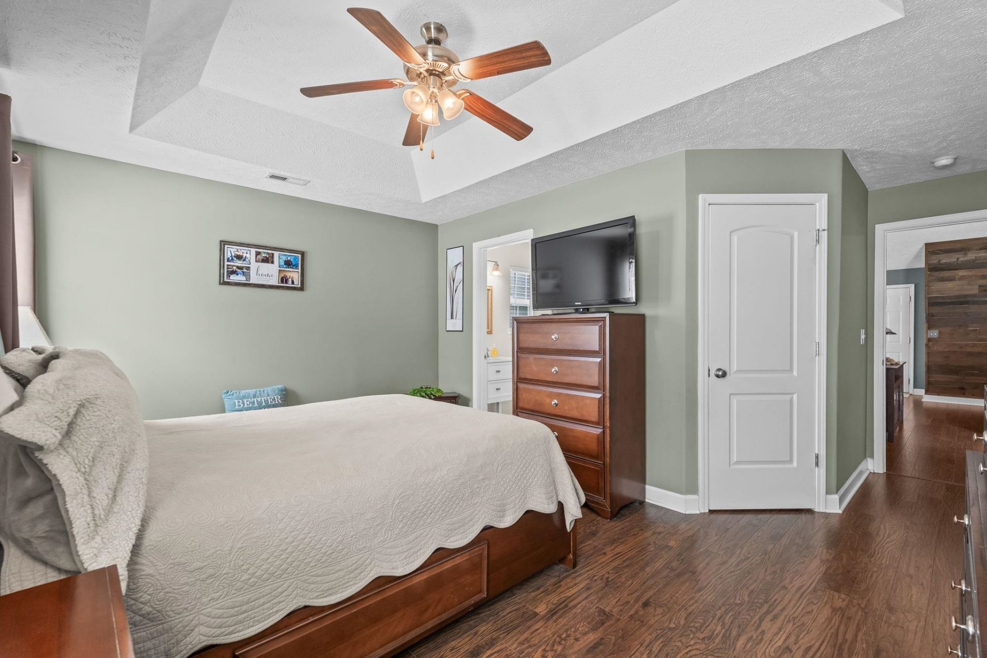 143 Heath Dr. Photo 13