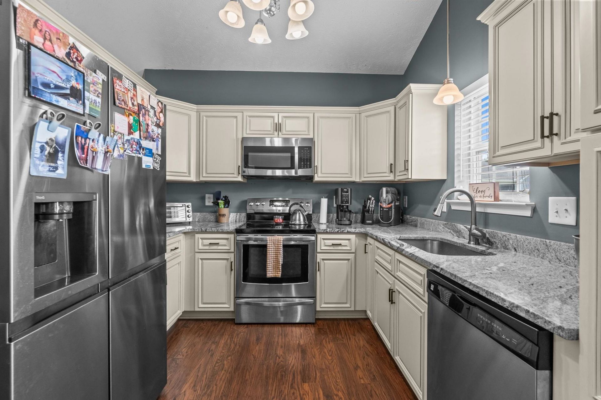 143 Heath Dr. Photo 6