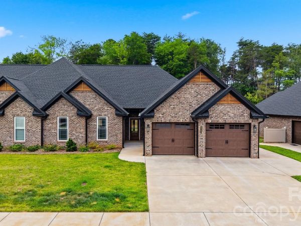 3342 48th Avenue NE, Unit 6B, Hickory, NC 28601