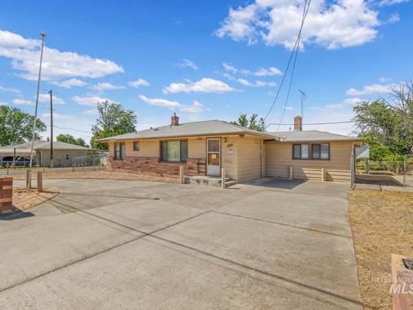 1876 6th Ave, Clarkston, WA 99403
