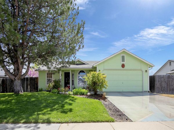 1707 Silver Loop, Nampa, ID 83686