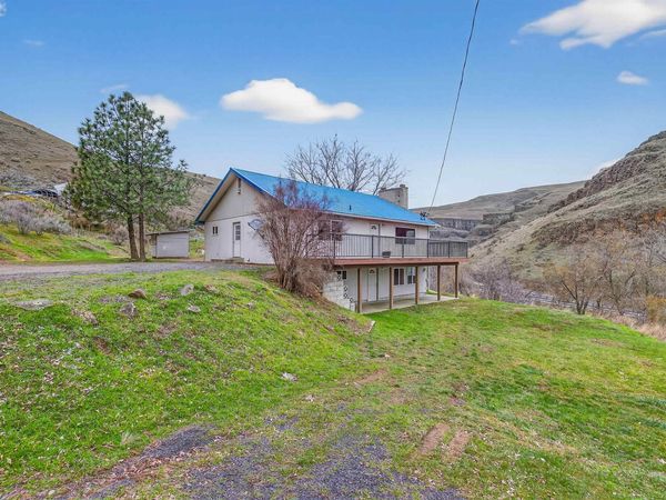 8049 Asotin Creek Road, Asotin, WA 99402