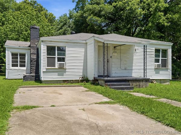 2100 Garland Street , Muskogee, OK 74401