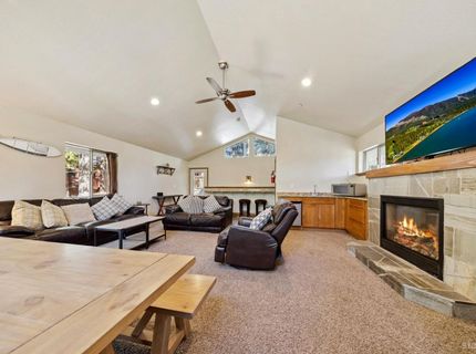 1834 Cold Creek Court, South Lake Tahoe, CA 96150 Photo