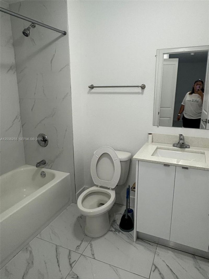 6280 NW 22nd Ct , Unit 2, Miami, FL 33147 Photo