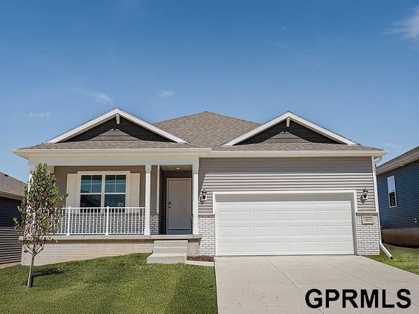 13602 Webber Circle, Omaha, NE 68142